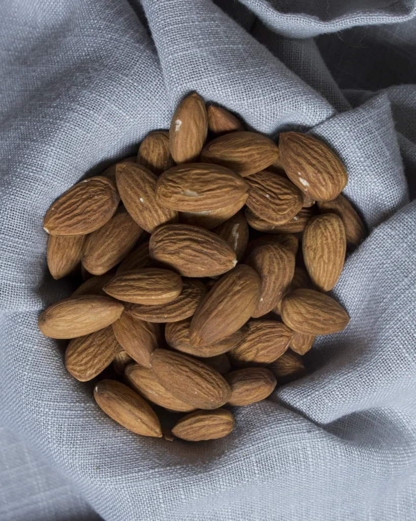 Almonds+Unblanched+Whole