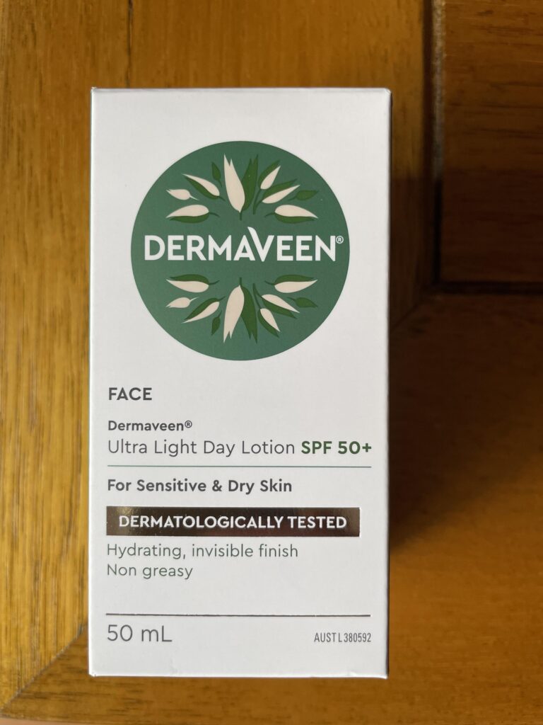 new-dermaveen-ultra-light-face-sunscreen-v0-60imi2cy65091-1-768x1024