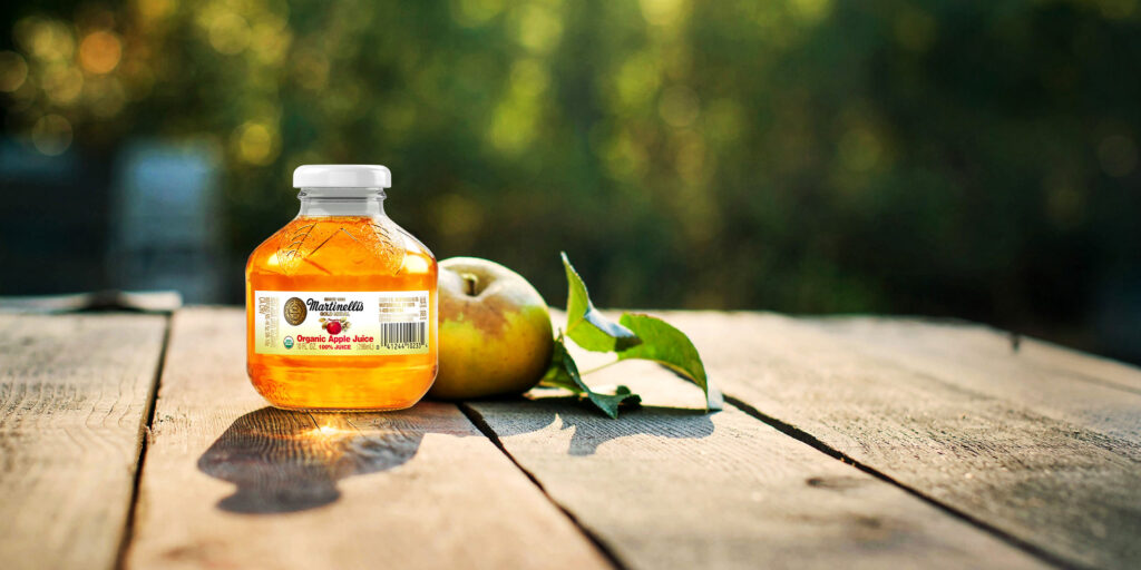 organic-apple-juice-glass-with-label-10oz-hero_2560x1280-1024x512